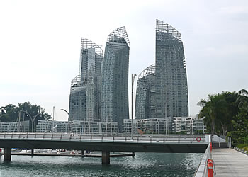 シンガポール不動産 クイーンズタウン地区 高級コンドミニアムの写真