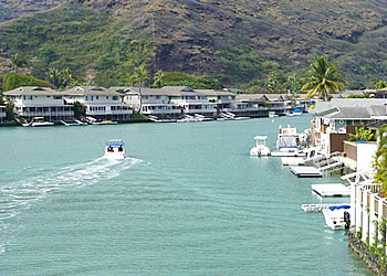 ハワイ不動産　エリア紹介 ハワイカイ マリーナ沿いの高級住宅の写真