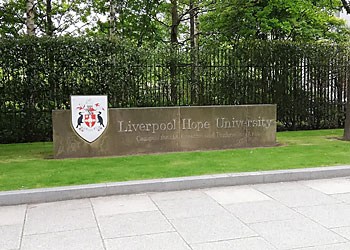 リバプールホープ大学・入口 リバプールホープ大学・入口