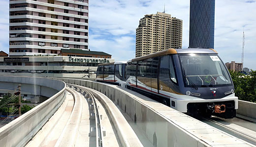 バンコク首都圏鉄道「ゴールドライン」の試験運転の様子