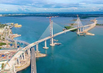 セブ-コルドバ橋の建設風景